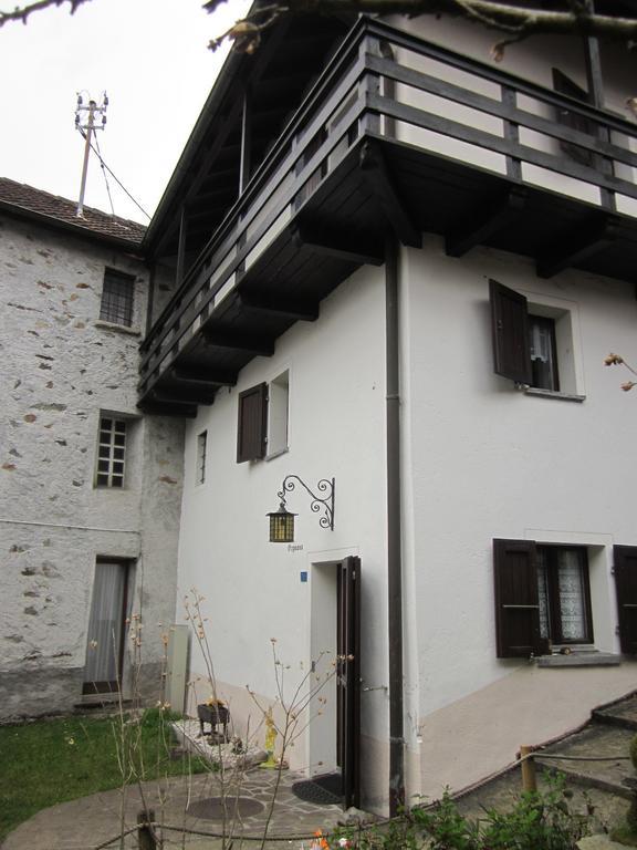 Ostello Orgnana Gambarogno Exterior foto