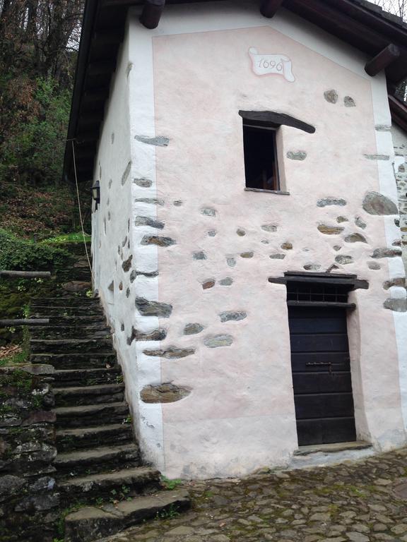 Ostello Orgnana Gambarogno Exterior foto
